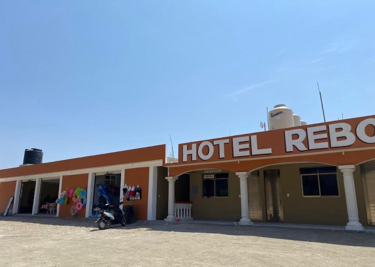 Rebolledo Imperial Hotel San Cristobal  ภายนอก รูปภาพ